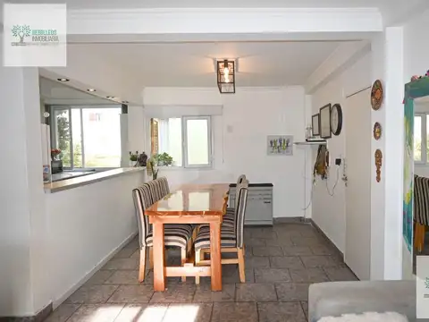 Casa 5 ambientes con 1 baño