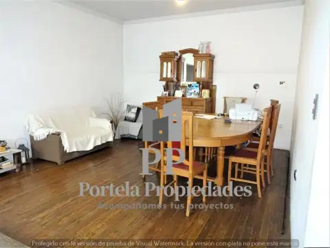 Casa 9 ambientes con 3 baños