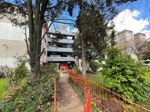 Venta Departamento en Moreno 4 ambientes