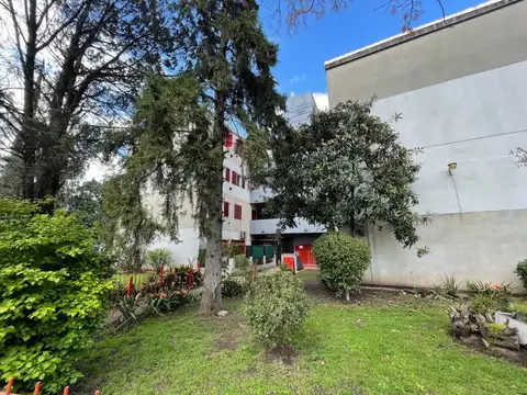 Chuquisaca 300 , Piso 2