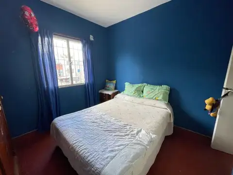 Venta Departamento en Moreno 4 ambientes