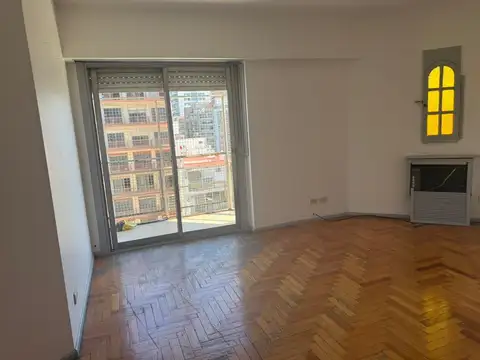 Blanco Encalada al 3100