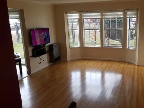 Casa en Alquiler de 4 dormitorios