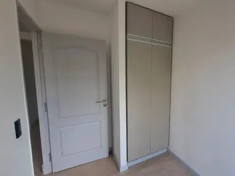 Departamento en Alquiler en Godoy Cruz, $ 800.000