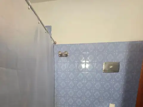 Depto Tipo Casa 6 ambientes con 2 baños