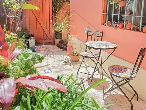 Casa 2 ambientes con 1 baño