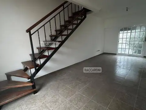 Carhue 800, Piso 1
