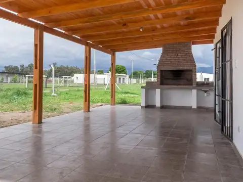 CASA 2 DORMITORIOS VENTA A ESTRENAR LA SILLETA