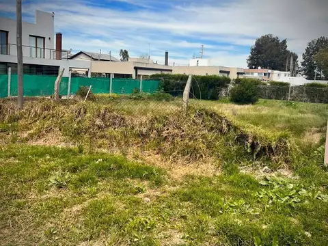 Terreno en Venta en Manuel B Gonnet, USD 50.000