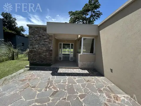 Casa 4 ambientes con 3 baños