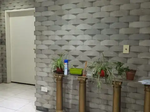 Departamento en Alquiler en Monte Castro, $ 590.000