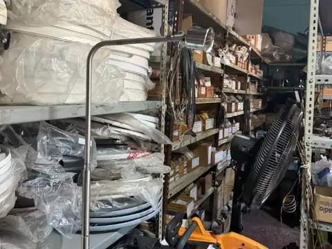 VENTA DE FONDO COMERCIO CON 25 AÑOS DE ANTIGUEDAD
