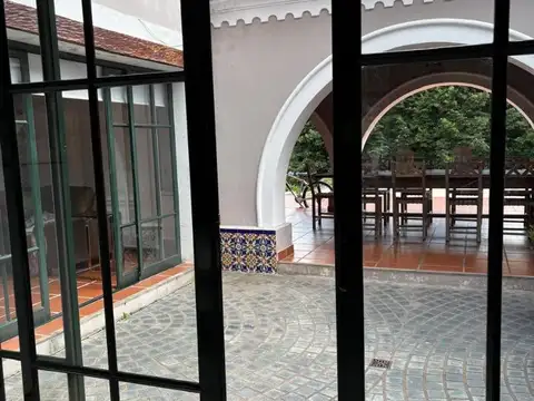 Exc casa 4 dor alquiler suite/pil/qcho/gge Moreno esq Arias