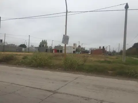 Excelente Esquina sobre Camino Interprovincial