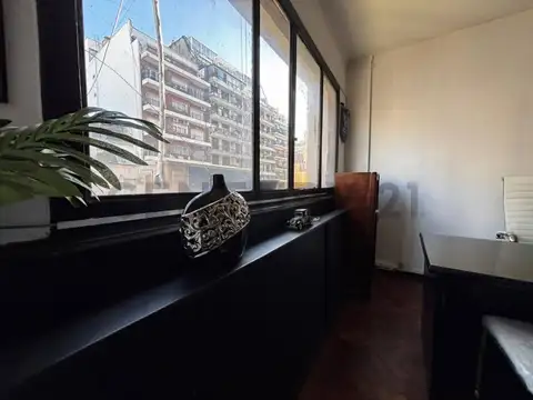 Oficina en venta en Recoleta.
