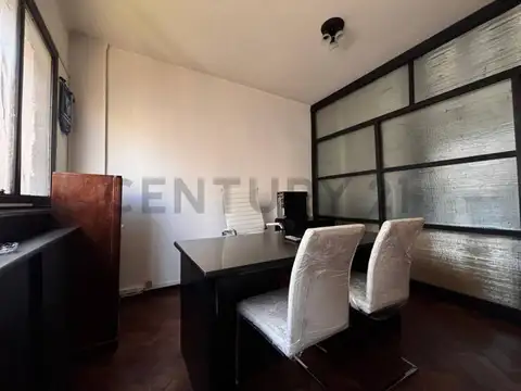 Oficina en venta en Recoleta.