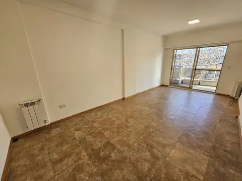 Departamento en Alquiler de 2 Ambiente con Balcón. Villa de Parque.