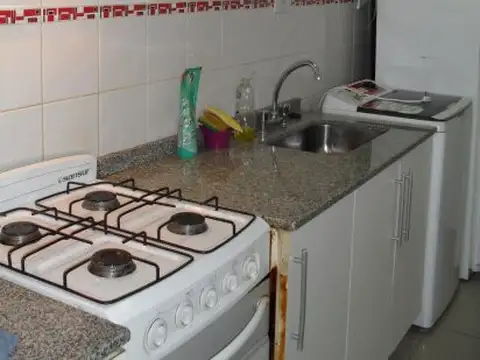 La Rioja 100, Piso 9