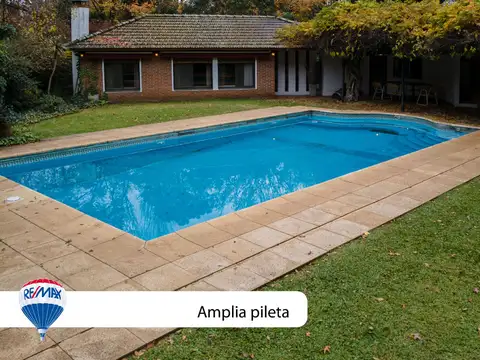 Casa 6 ambientes con 5 baños