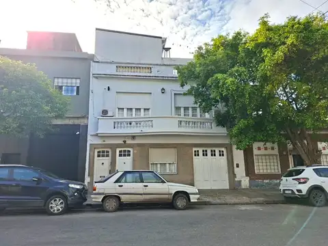 PH de 3 ambientes en planta baja con patio