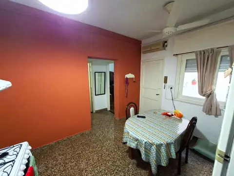 Depto Tipo Casa en Venta 50 años