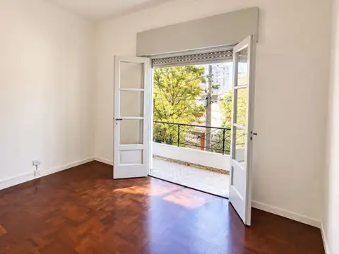 Belgrano 5000, Piso 1
