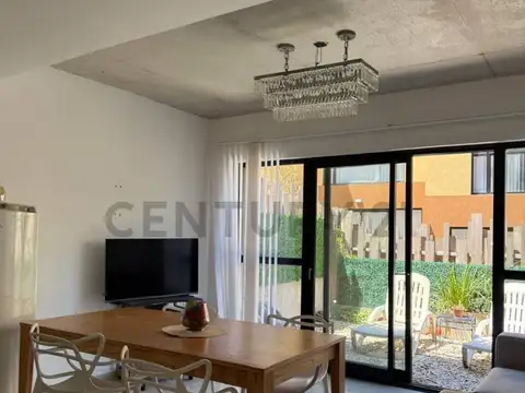 Venta de departamento triplex Pinamar