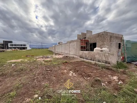 Terreno en Venta en Brisas De Manantiales, USD 68.000
