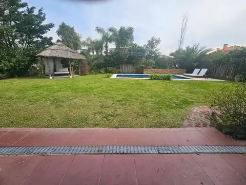 Casa en Alquiler al Este