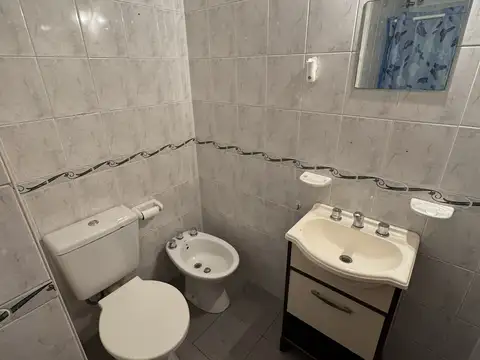 Depto Tipo Casa 3 ambientes con 2 baños