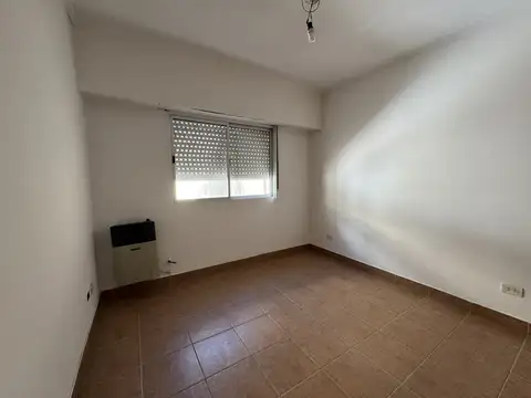 Depto Tipo Casa en Alquiler de 3 ambientes
