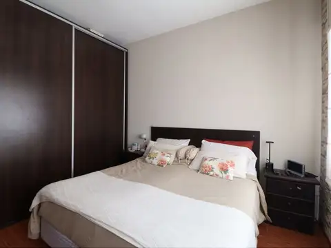 HERMOSA Casa 4 Amb con Cochera/Patio/Parri.Haedo