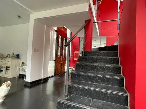 GALAPAGOS  CASA de DISEÑO CONTEMPORANEO * ALQUILER  ANUAL U$D 1.300.-