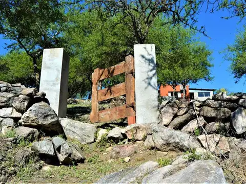 CASA EN VENTA C/BAJADA AL RIO PROPIA  B° CERRADO