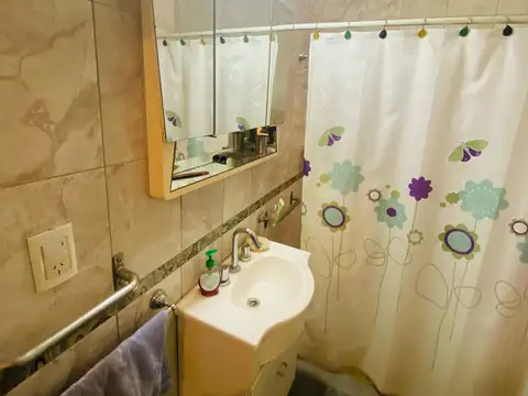 Estanislao Zeballos 1000