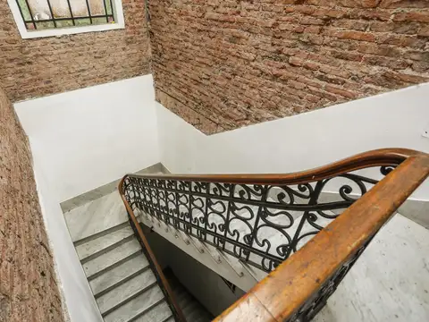 Depto Tipo Casa en Venta de 7 ambientes