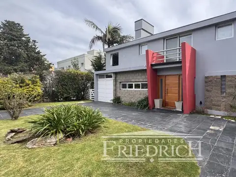 Casa en venta Country Club Banco Provincia