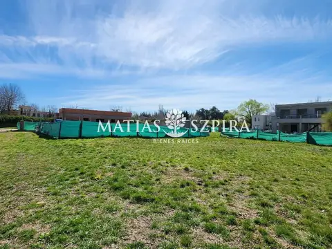 Terreno en Venta en Francisco Alvarez, USD 85.000