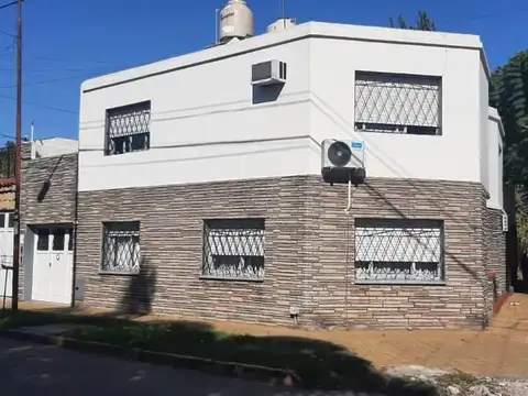 OPORTUNIDAD VENTA DUPLEX 3 AMBIENTES CON COCHERA RAMOS MEJIA