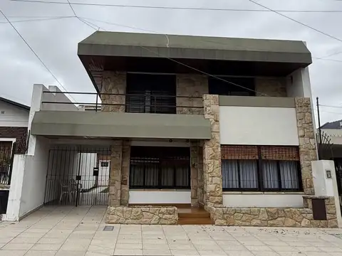 Venta excelente Casa, Moron Sur