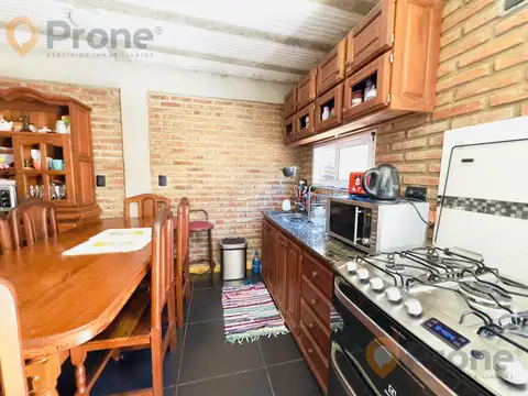 Casa en  Alvear al 4000