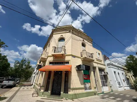 Dentesano esq. Victor Manuel