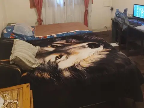 Ph t/ Casa 3 ambientes amplio con terreno libre, ubicado en Cabrera 756, Banfield