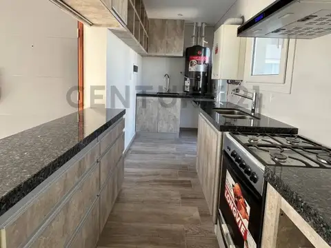 Calle 25 48 y 49 , Piso 0