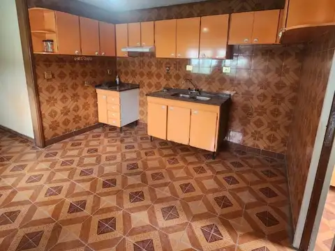 Depto Tipo Casa en Alquiler de 3 ambientes