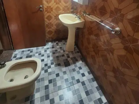 PLANTA ALTA EN ALQUILER ZEBALLOS 5576 WILDE