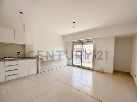 Venta departamento monoambiente  con balcon al frente centro