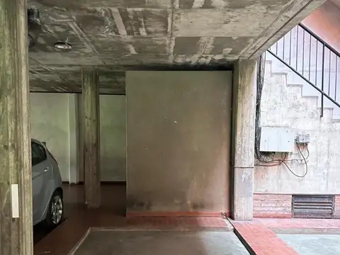 Venta cochera en San Isidro