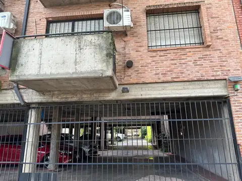 Venta cochera en San Isidro