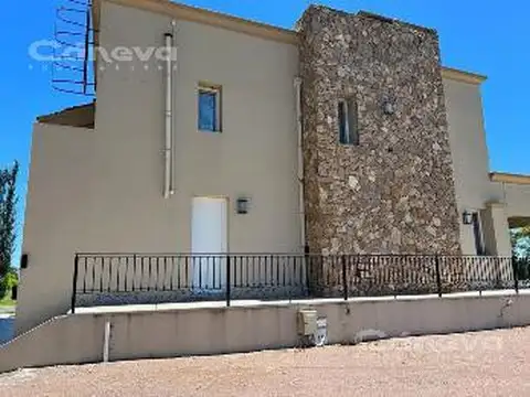 Casa en  Carmen de Areco a metros del Pueblo Tres Sargentos
